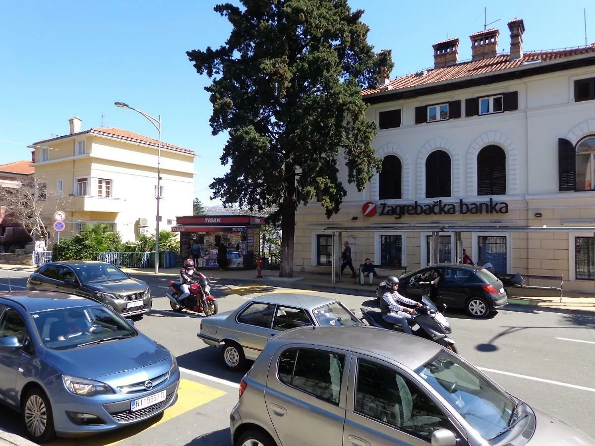 Central Apartment With Beautiful Sea View Opatija